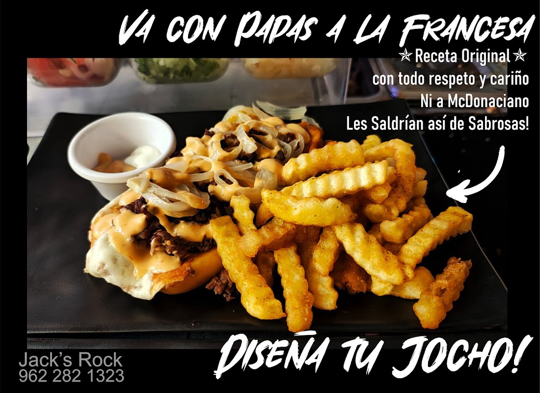 Plato de camarones al ajillo y michelada en Cócteles y Mariscos la Pasadita — vista del mostrador