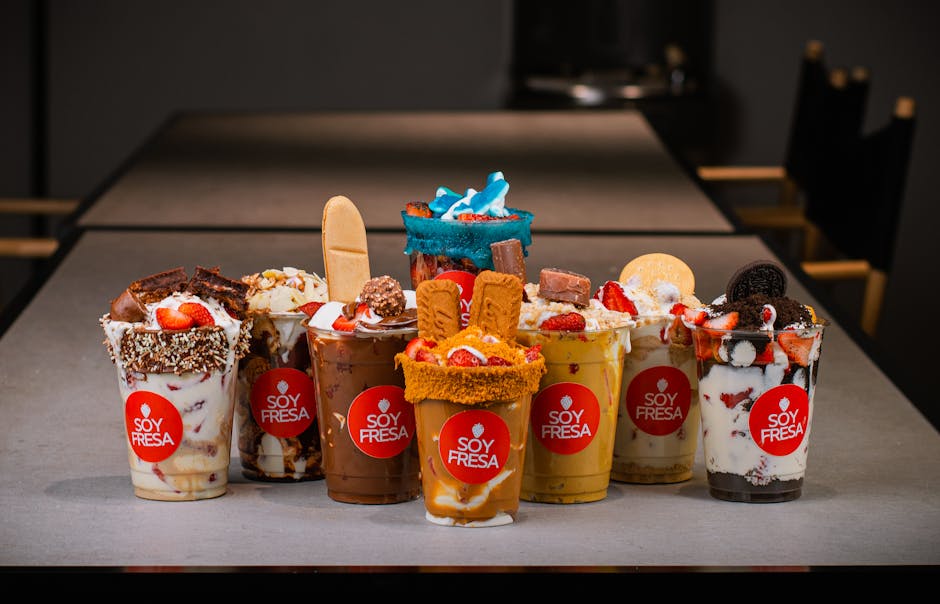 Vibrant dessert cups with diverse toppings from Soy Fresa, captured in Puebla.