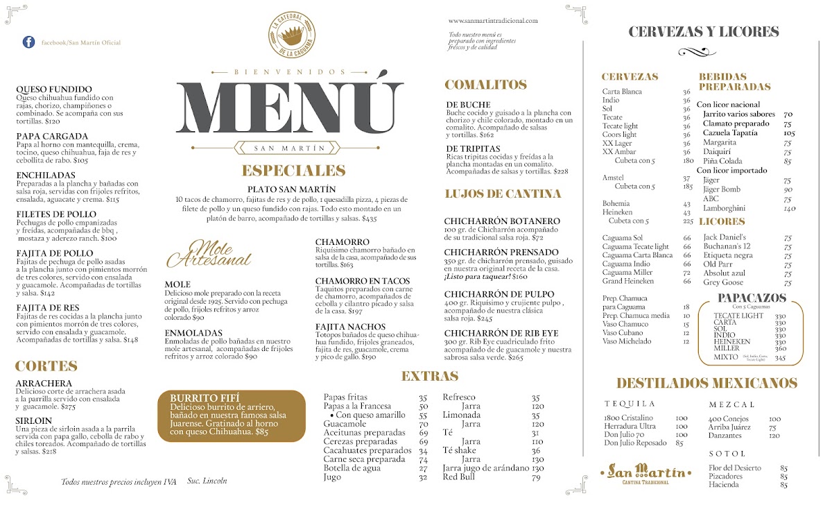 San Martín Cantina Tradicional interior con mariachi en vivo y mesa de fajitas humeantes