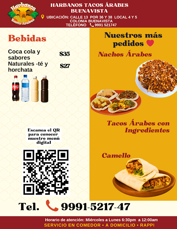 Primer plano del taco árabe con carne, crema y chicharrón en un pan khubz — presentación en el mostrador